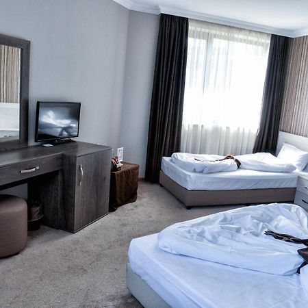 Hotel Nove Svishtov Esterno foto